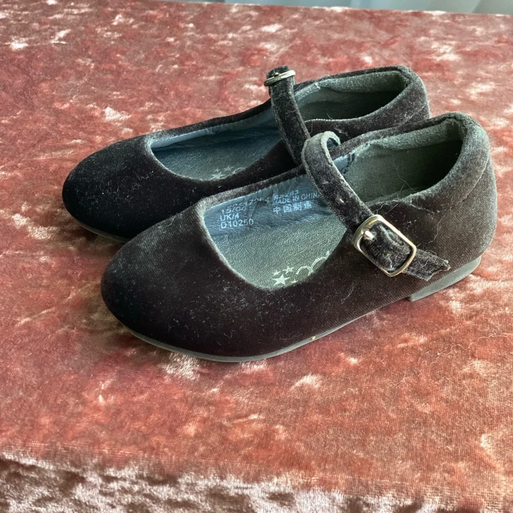 Next velvet baby shoes sz 4